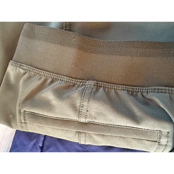 Athleta Endless High Rise Cargo Pant Tapered Stretch Olive Green Size 10 - Picture 7 of 7